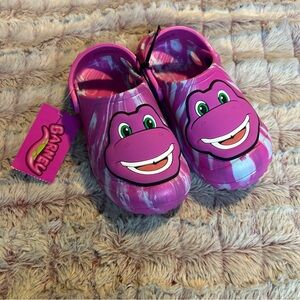 Barneys Pink Slippers Comfortable Foam Design